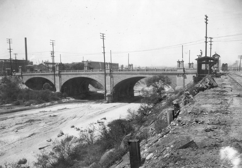 Seventh Street Viaduct, 1923