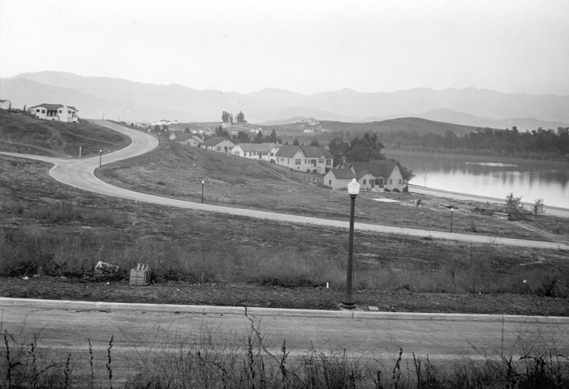 Redesdale Avenue looking northeast over Silver Lake, 1927