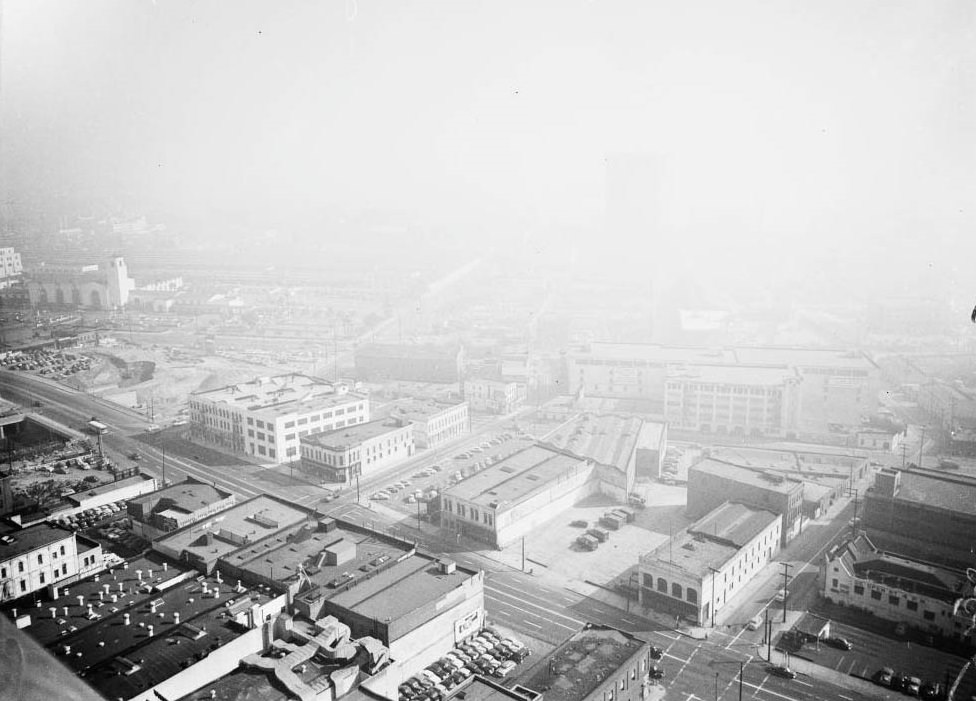 Smoggy L.A, 1950