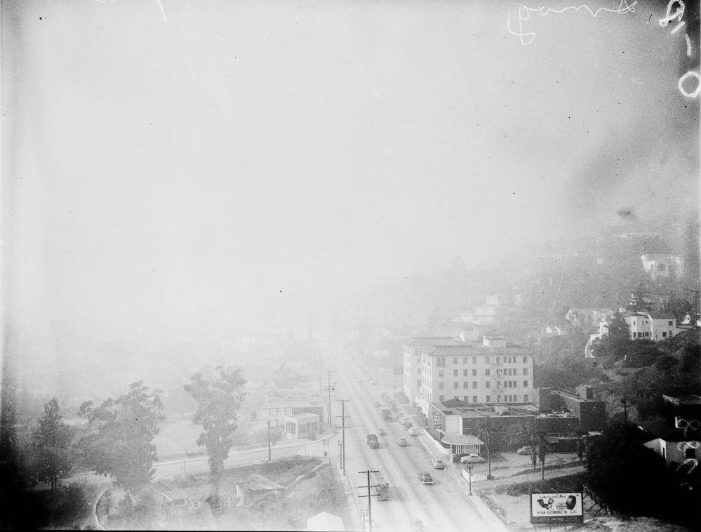 Smoggy L.A, 1950