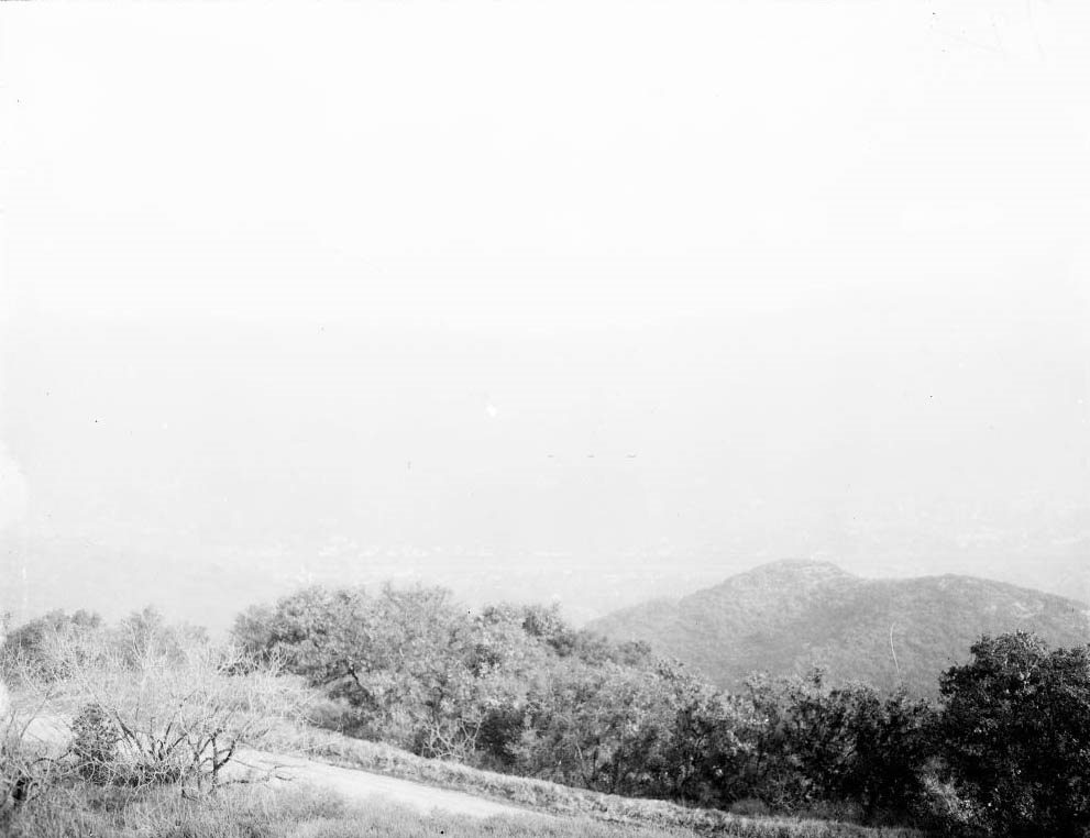 Smudge and smog in San Fernando Valley, 1950