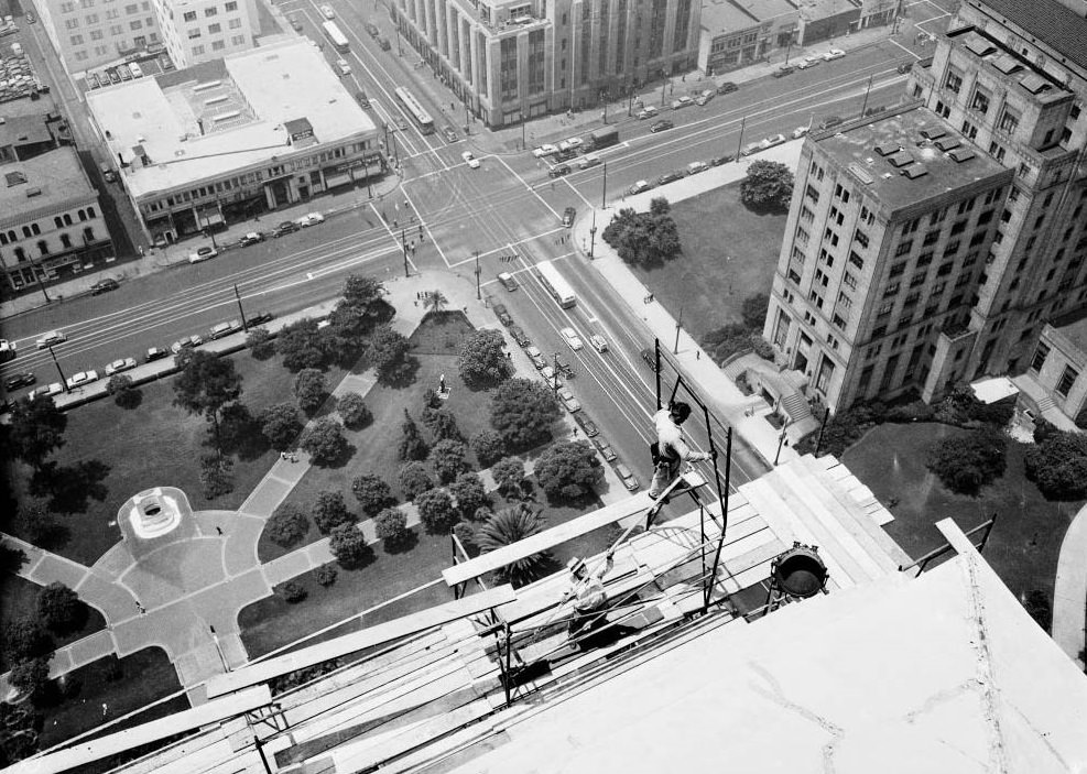 Smoggy L.A, 1950