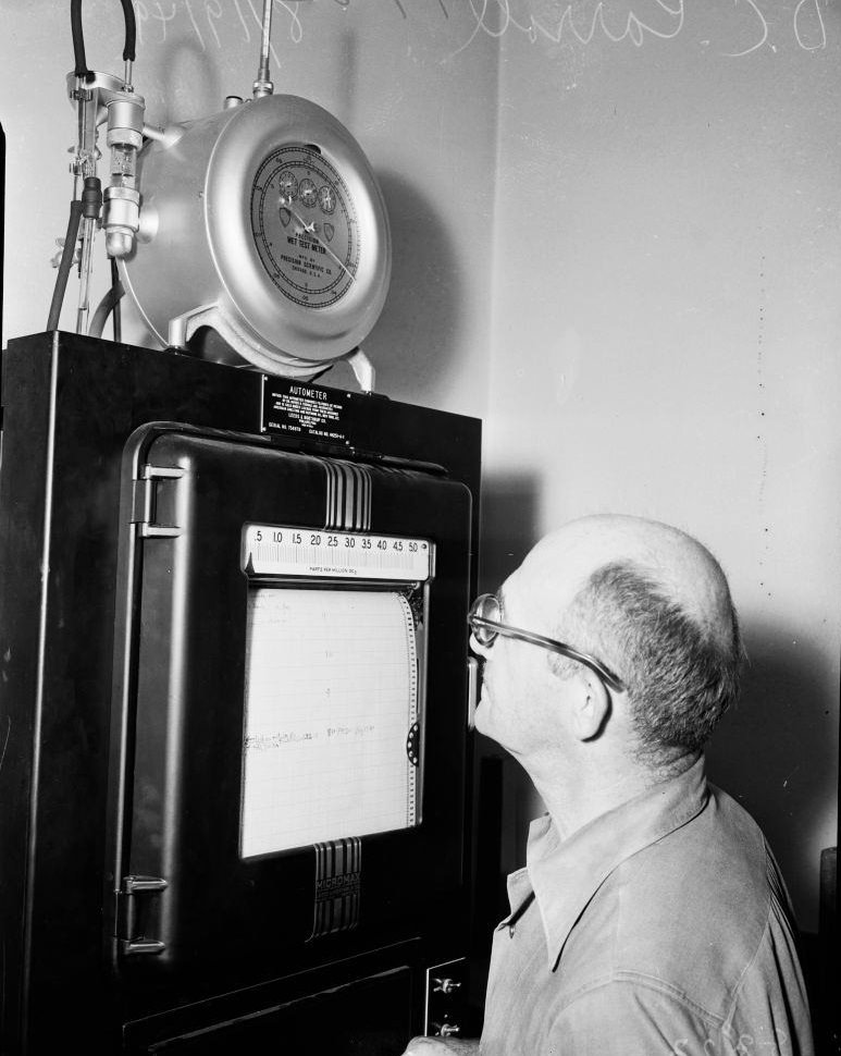 Photographing density of atmosphere, 1949
