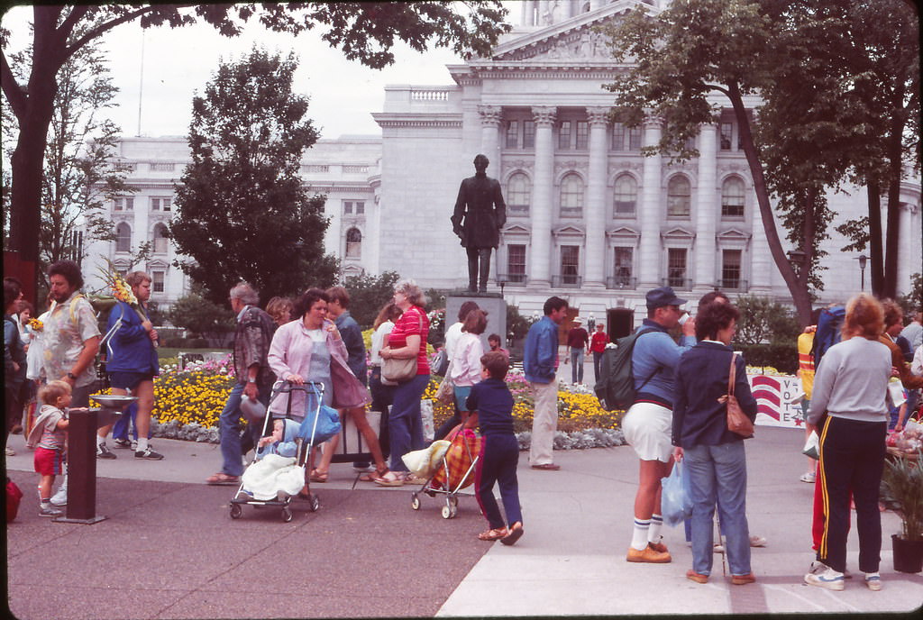 Farmers Market on the Square, Madison, WI Fall 1984