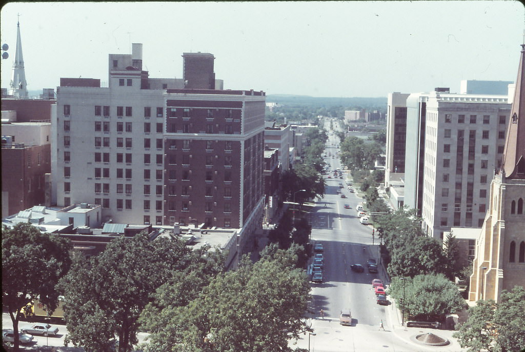 Looking down West Washington Street from Capitol, Madison, WI Fall 1984