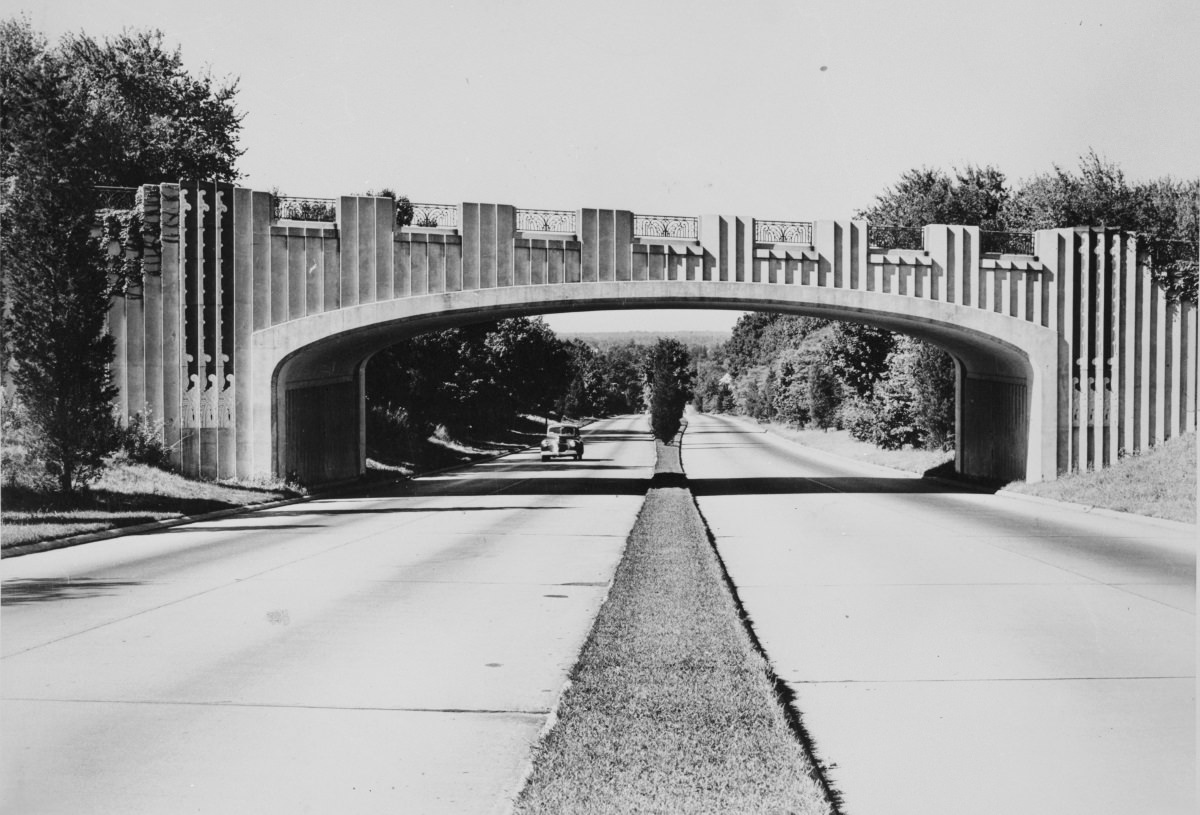 North Avenue Bridge