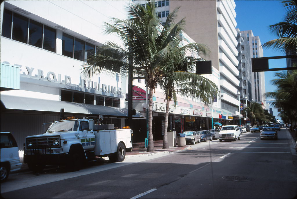 Flagler Street, downtown Miami, 1990s
