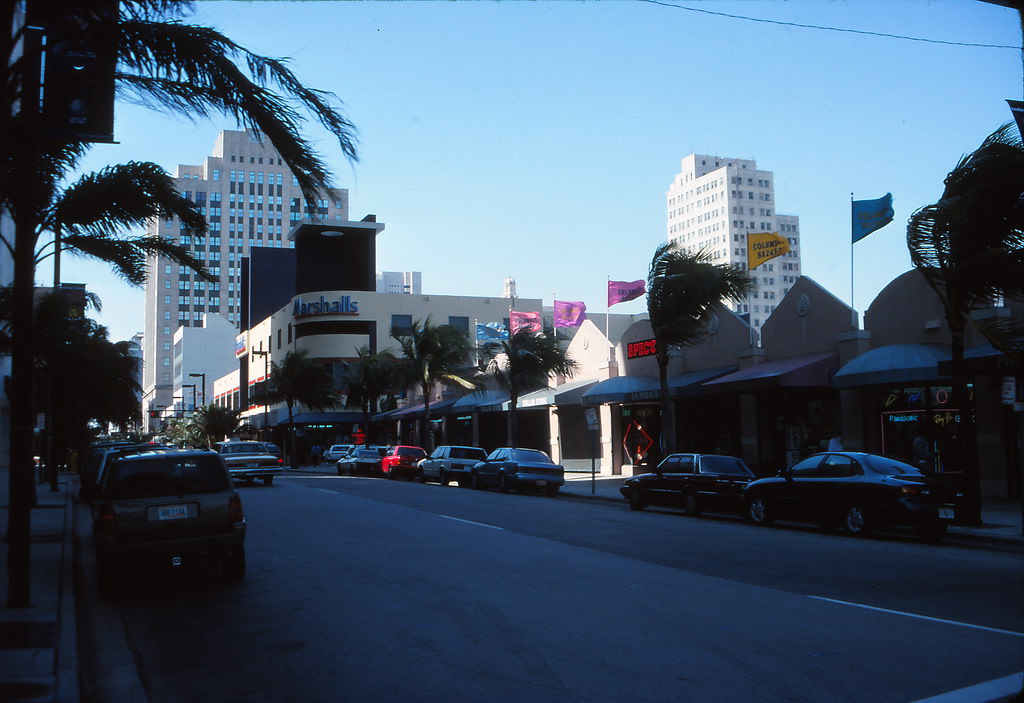 East Flagler Street, downtown Miami, 1990s