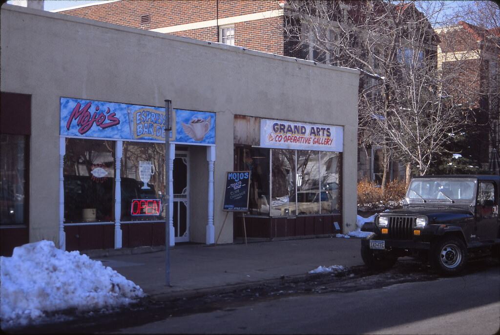Mojo's Coffeehouse, Grand Avenue near 36th Street, Minneapolis, Feb 1993
