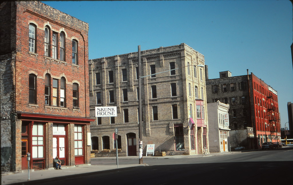 Monte Carlo Restaurant, 3rd Avenue North, Minneapolis, April 1993