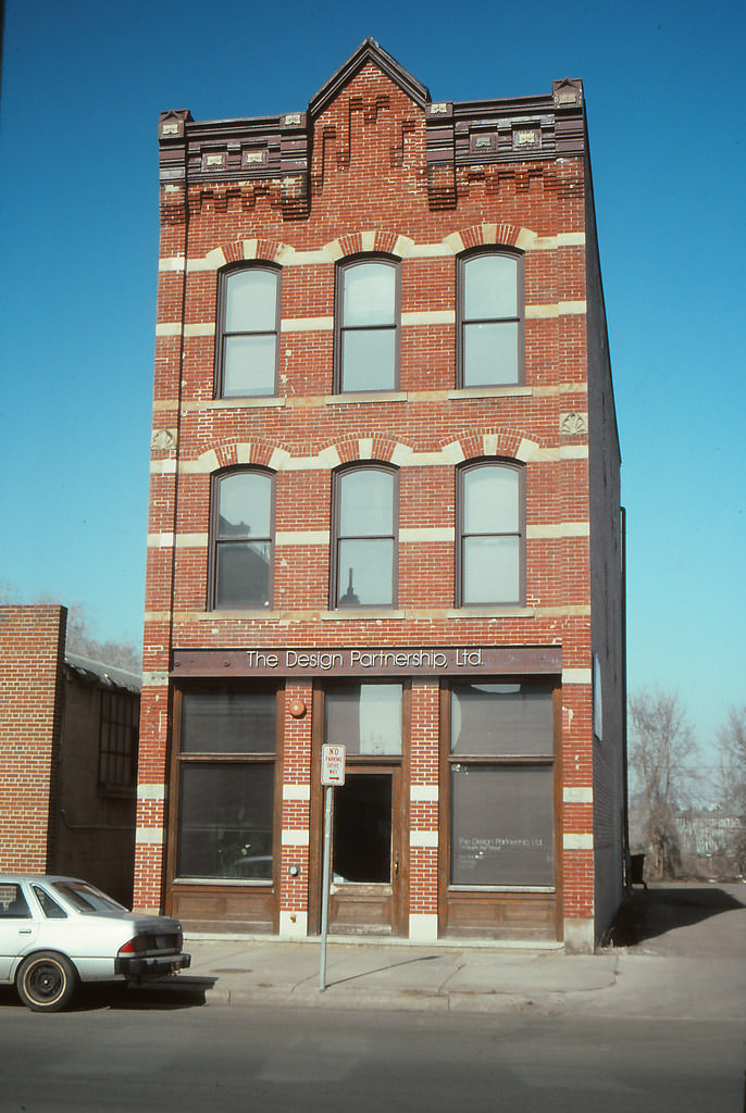 North 1st Street at N 1st Avenue, Minneapolis, April 1993