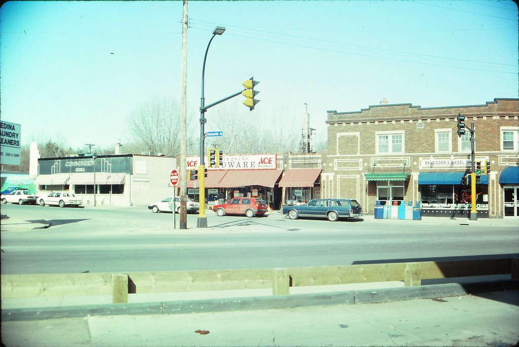 Penny University Coffeehouse, 50th Street at Penn, Minneapolis, April 1993