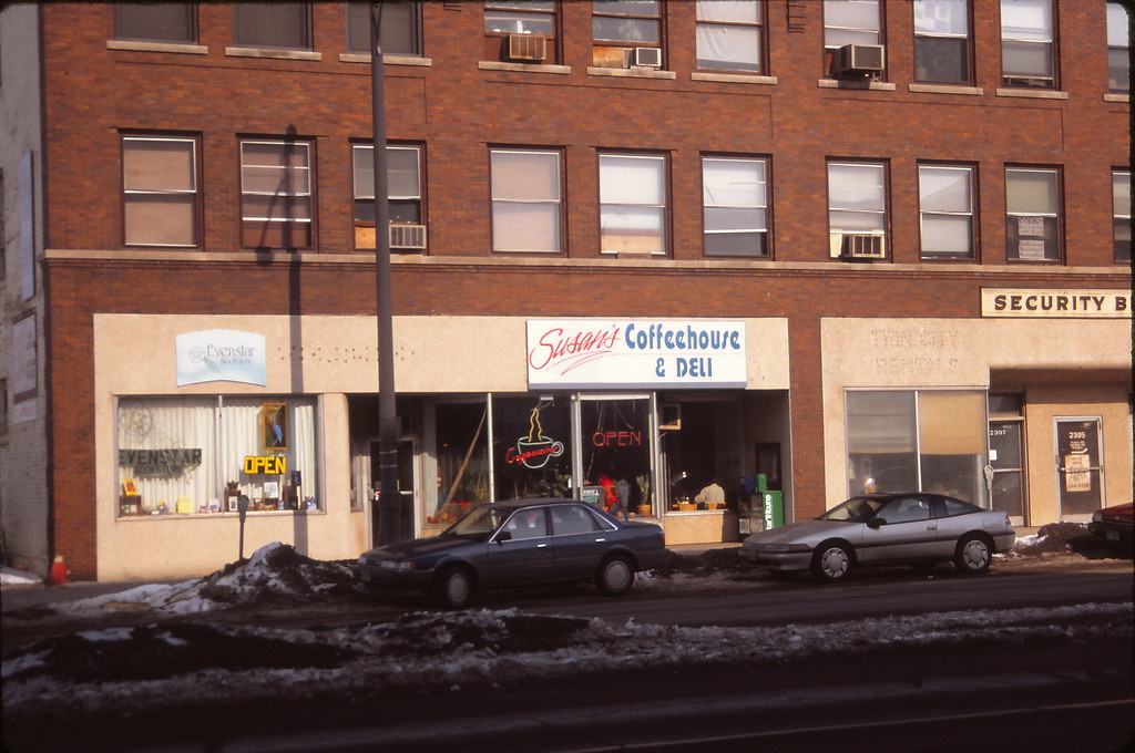 Zumbro Cafe, Linden Hills, 43rd & Upton, Minneapolis, January 1993
