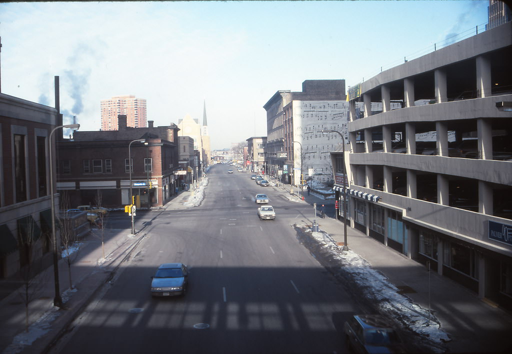 Upton Avenue, Linden Hills, Minneapolis, January 1993