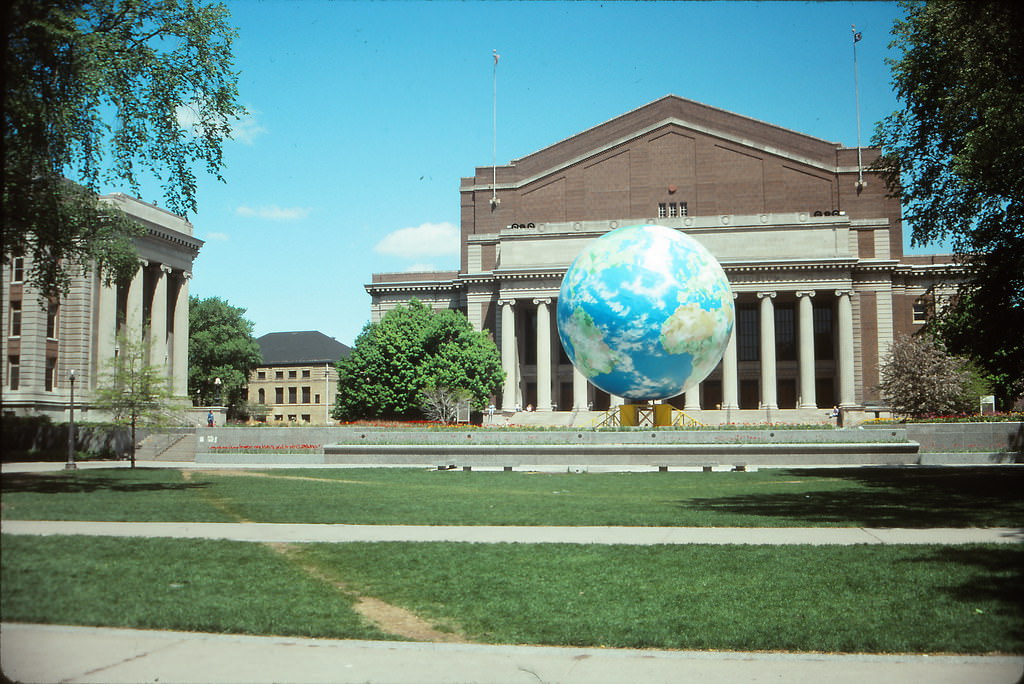 Giant Globe at University of Minnesota, Minneapolis, May 1993