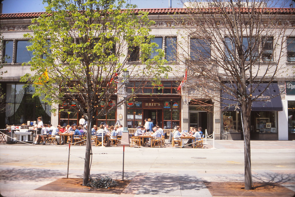 Brit's Pub along Nicollet Mall, Minneapolis, May 1993