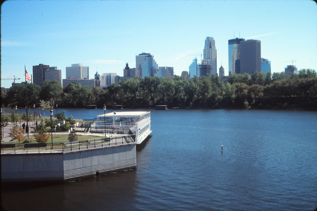 Minneapolis Skyline from Plymouth Ave Bridge, Sept 1990