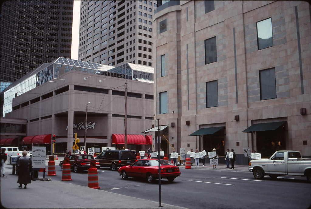 7th Street near Nicollet, Minneapolis, Sept 1990