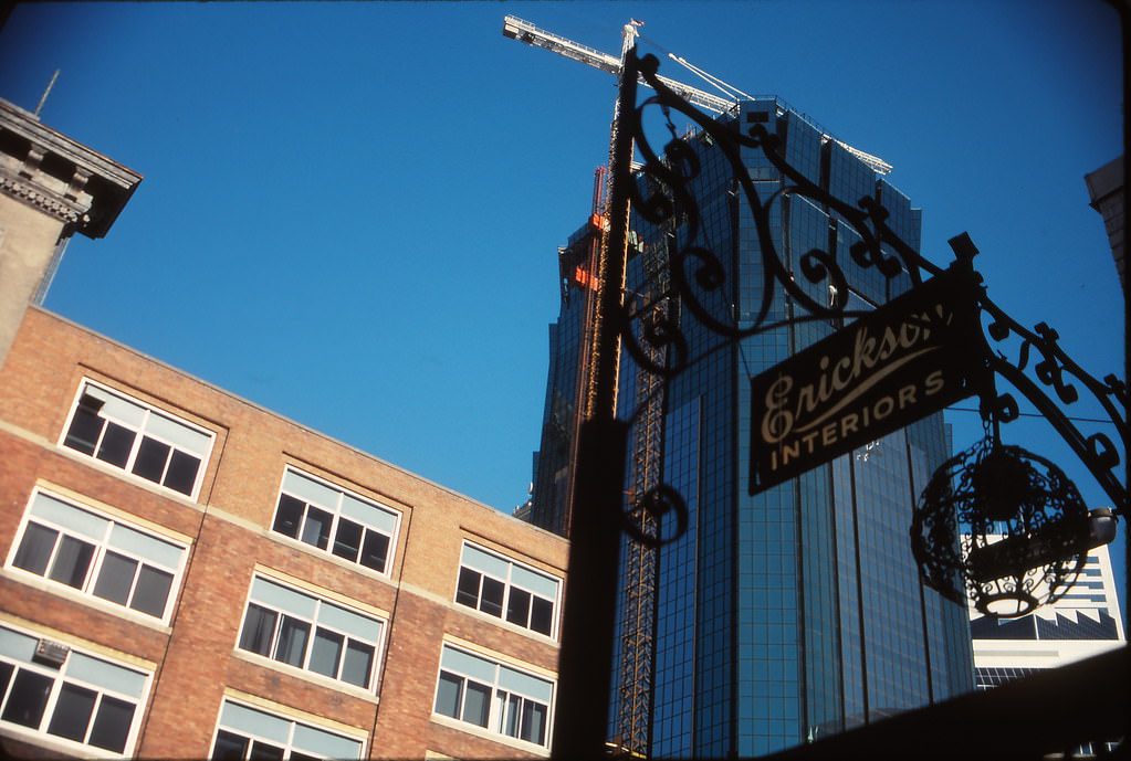 Looking down Marquette Avenue from 10th Street, Minneapolis - Nov 1990