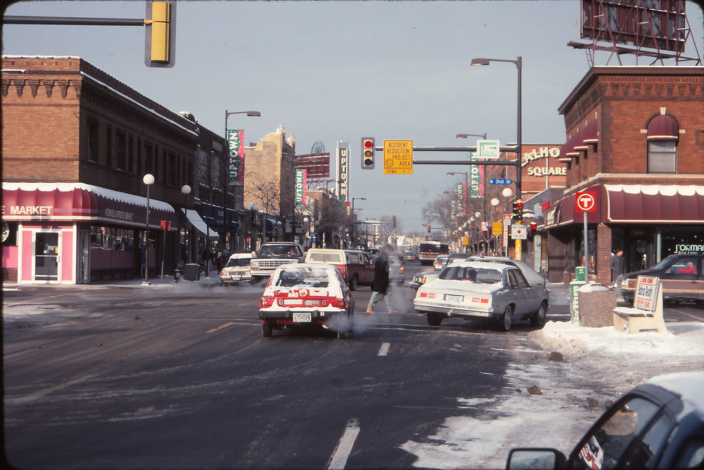 Hennepin Avenue, Minneapolis, March 1998