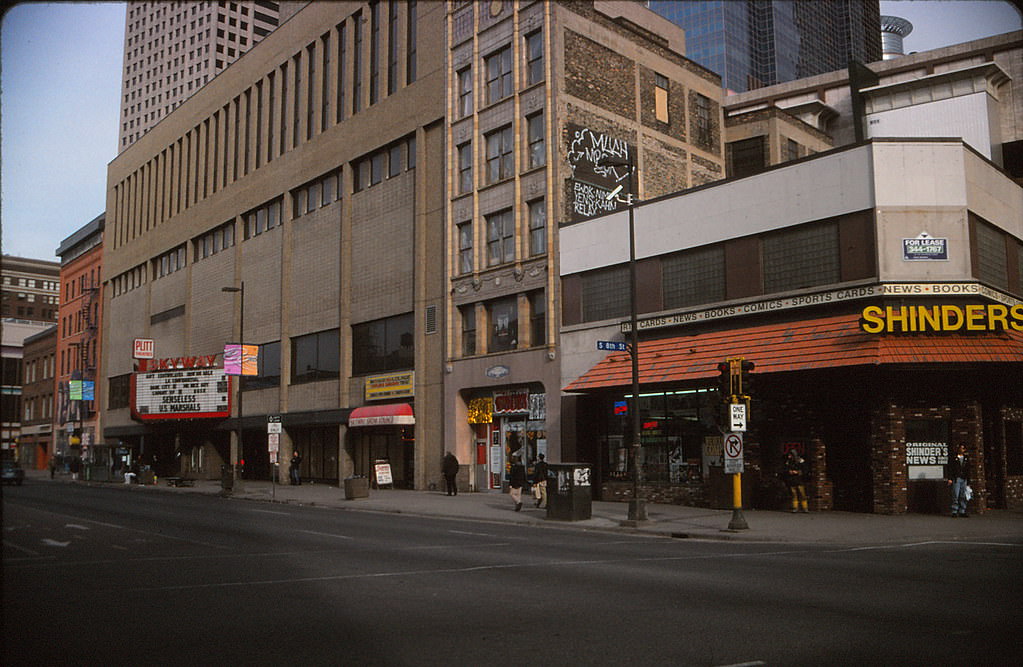 Shinder’s Books, Hennepin Avenue, Minneapolis, March 1998