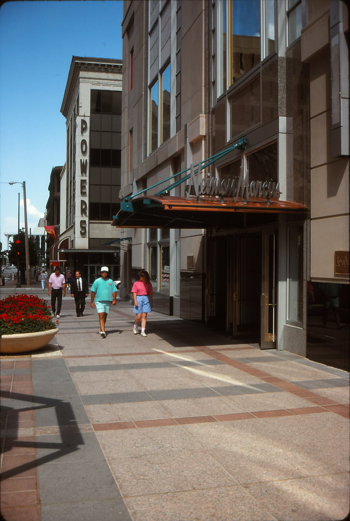 Nicollet Mall, Minneapolis, Quiet Sunday afternoon in August 1991