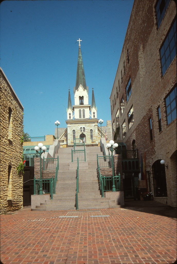 Our Lady of Lourdes Church, Minneapolis, August 1991