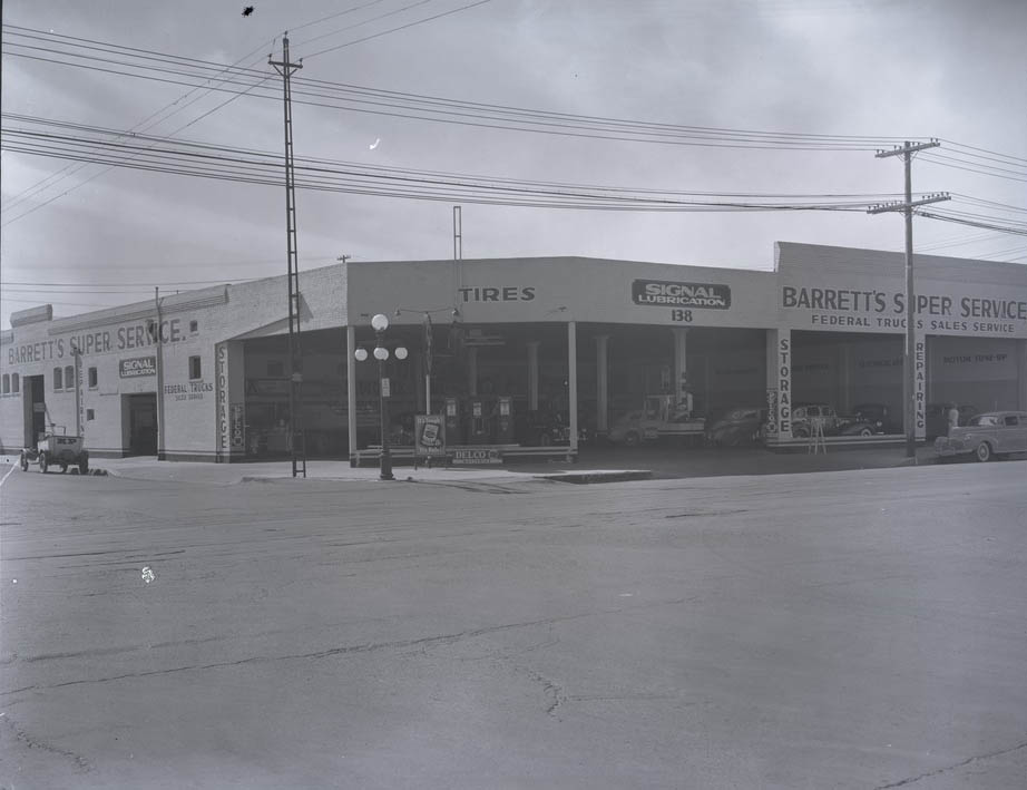 Barrett's Super Service Building Exterior, Phoenix, 1940