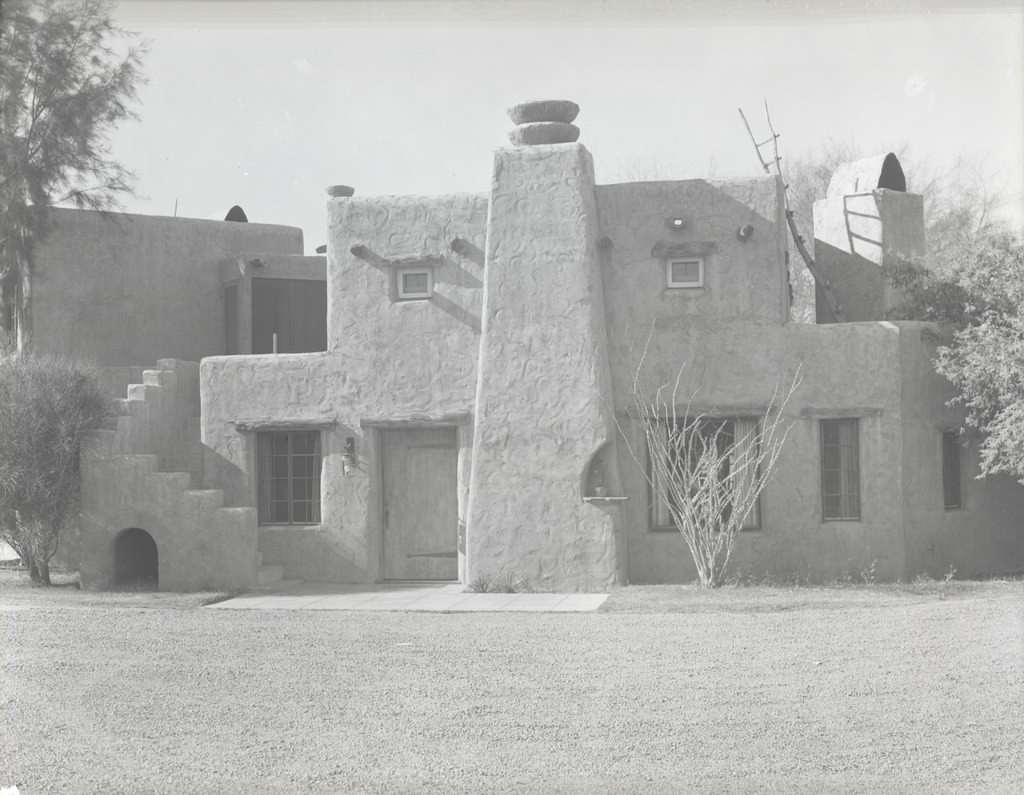 Ranch House Exterior, Phoenix, 1940