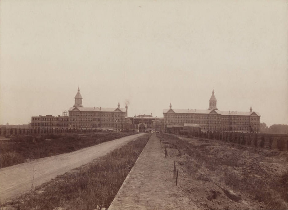 Santa Clara, Agnews Asylum under construction, 1888.