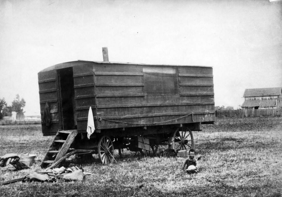 Cookhouse wagon, 1890.