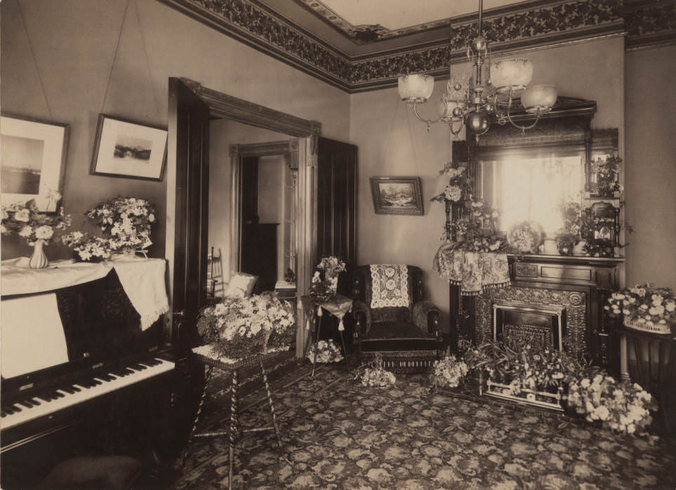 Richards' family parlor, 1890s.