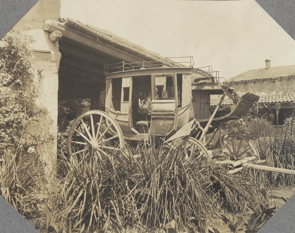 Estudillo residence stagecoach, 1890