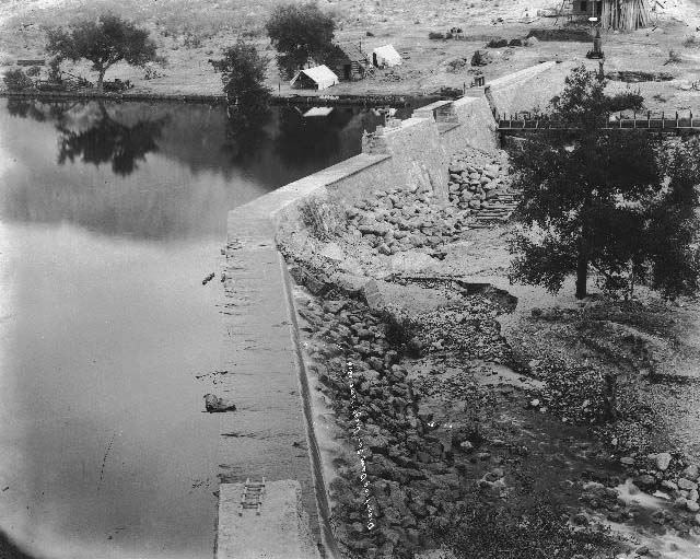 Diverting dam for the San Diego Flume, 1890