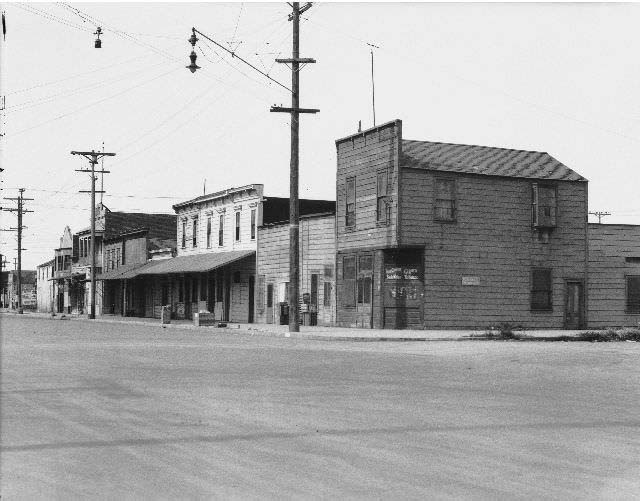 View of the Stingaree district of downtown San Diego, 1895