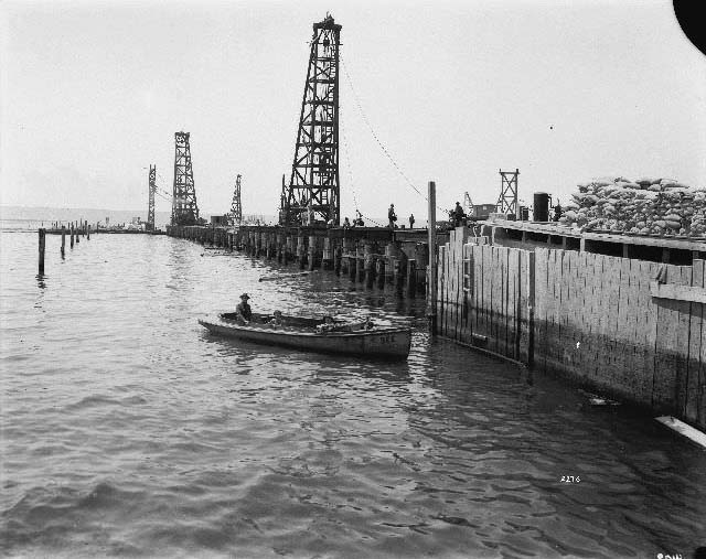 Construction workers building the municipal wharf in downtown San Diego, 1895