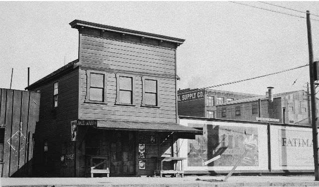 Exterior of Jim Lee's Laundry in downtown San Diego, 1895