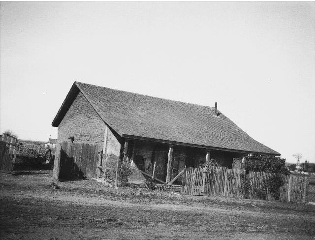 Exterior of the Casa de Carrillo at Old Town, 1895