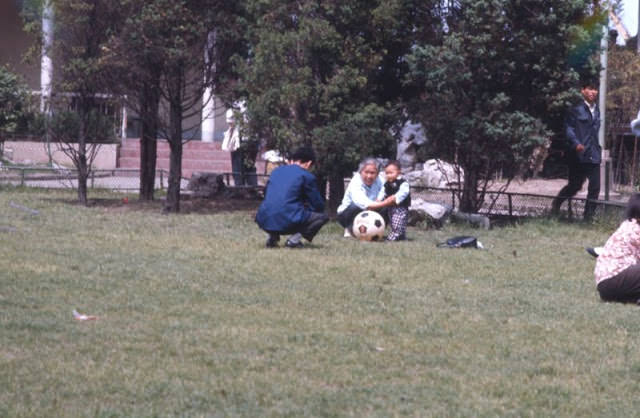 Photographer at park, Shanghai, 1970s