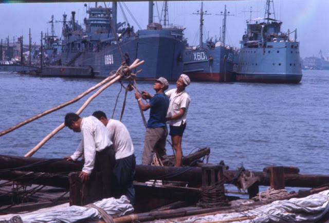 Shanghai boatmen ships, 1970s