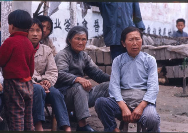 Shanghai commune women, 1970s