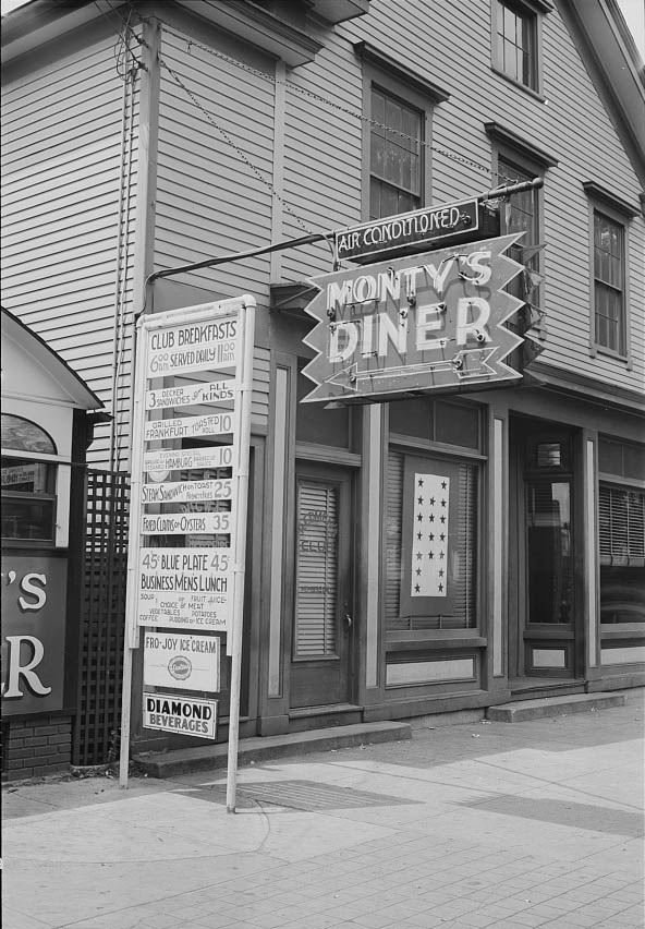 Monty's Diner, 1942.
