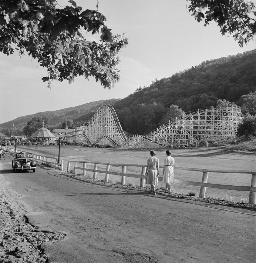 Roller coaster, 1942