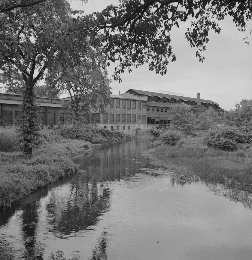 Atwater Manufacturing Company has been making drop forgings since 1869, first for use in the manufacture of wagons and carriages, later for automobiles, and today for the war, 1942