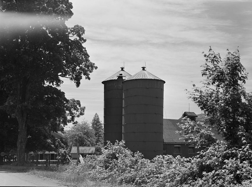 Orchards and farmland in the surroundings of Southington, 1943