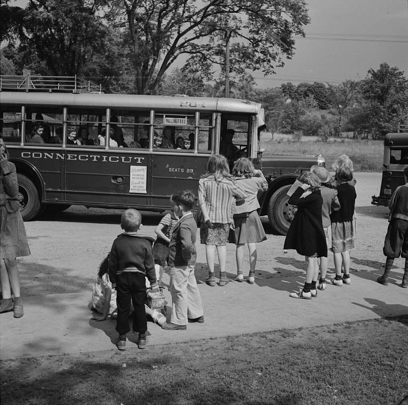 Bus and children, 1942