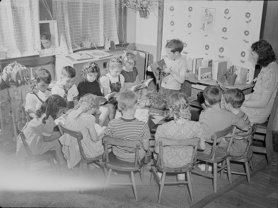 A class of young children, 1942