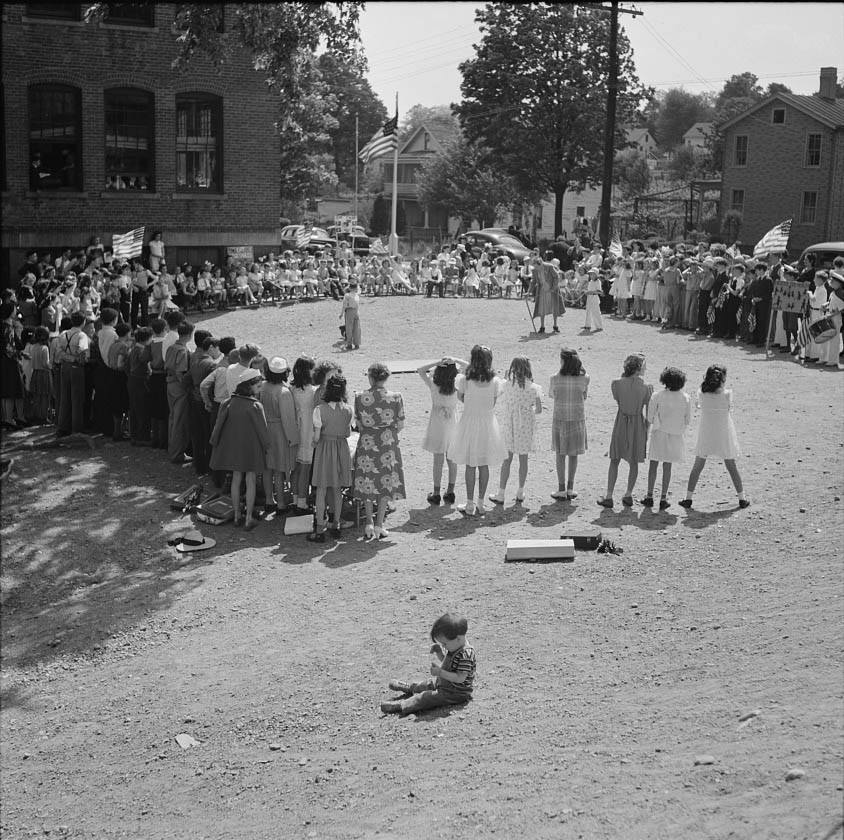 Young people watching a game, 1942