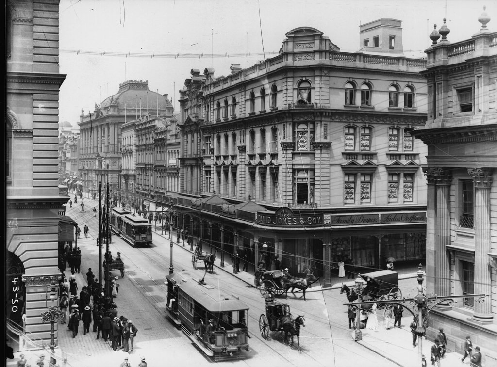 Electric trams, George Street, David Jones corner