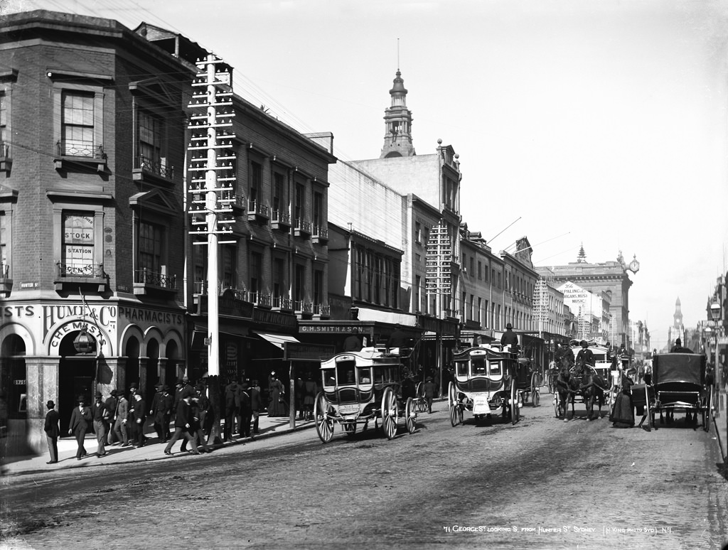 George Street, looking south from Hunter Street